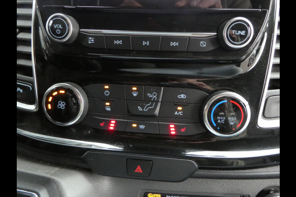 Ford Transit Custom 280 2.0tdci 170pk, Automaat, LED, Camera, 3-Zits, Navigatie. Ford Transit Custom 280 2.0tdci 170pk, Automaat, LED, Camera, 3-Zits, Navigatie.