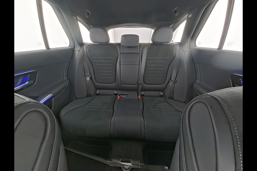 Mercedes-Benz C-Klasse Estate 300 e AMG Plug-In Hybride Edition AMG-Line | Panorama Schuif-Kanteldak | Alarm Klasse 3  |360° camera | Stuur en Stoelverwarming. Inclusief 24 maanden Mercedes-Benz Certified garantie voor Europa.