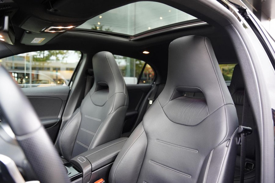 Mercedes-Benz A-Klasse 220 Premium Plus, AMG Leder, Burmester, 360 Camera, 19 Inch, Adaptive Cruise