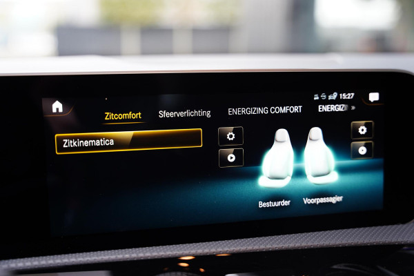 Mercedes-Benz A-Klasse 220 Premium Plus, AMG Leder, Burmester, 360 Camera, 19 Inch, Adaptive Cruise