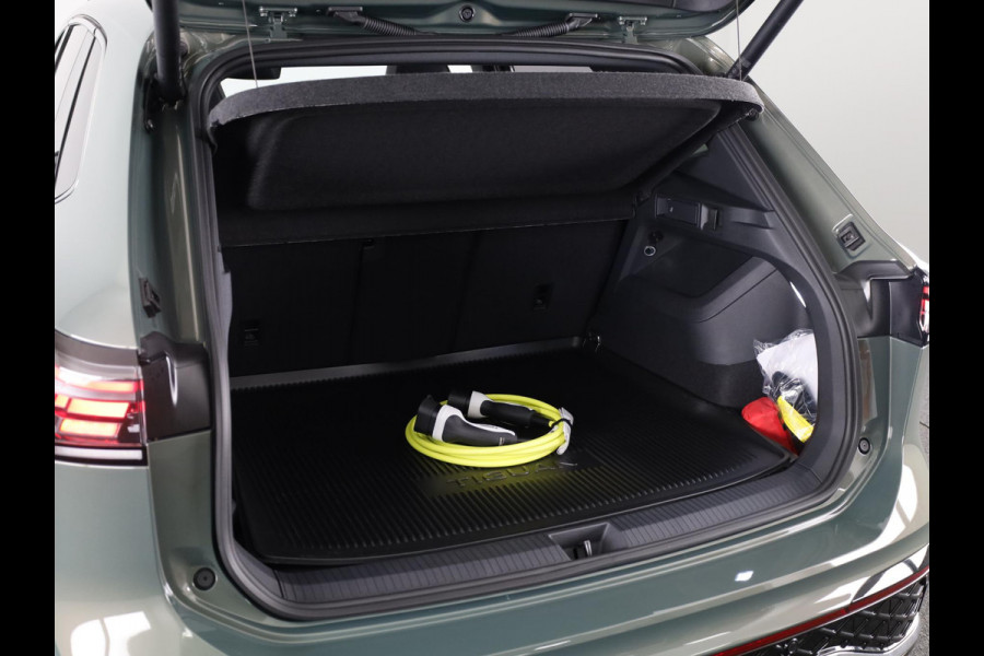 Volkswagen Tiguan R-Line-Edition 1.5 eHybrid 150 kW / 204 pk SUV 6 v