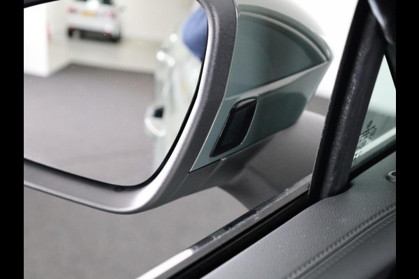 Volkswagen Tiguan R-Line-Edition 1.5 eHybrid 150 kW / 204 pk SUV 6 v