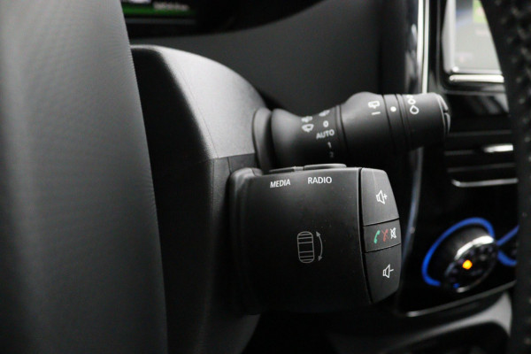 Renault ZOE R110 Iconic 41 kWh KOOPACCU*3FASE*ECC*CAMERA*NAVI* Renault ZOE R110 Iconic 41 kWh KOOPACCU*3FASE*ECC*CAMERA*NAVI*