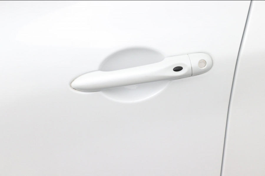 Renault ZOE R110 Iconic 41 kWh KOOPACCU*3FASE*ECC*CAMERA*NAVI* Renault ZOE R110 Iconic 41 kWh KOOPACCU*3FASE*ECC*CAMERA*NAVI*