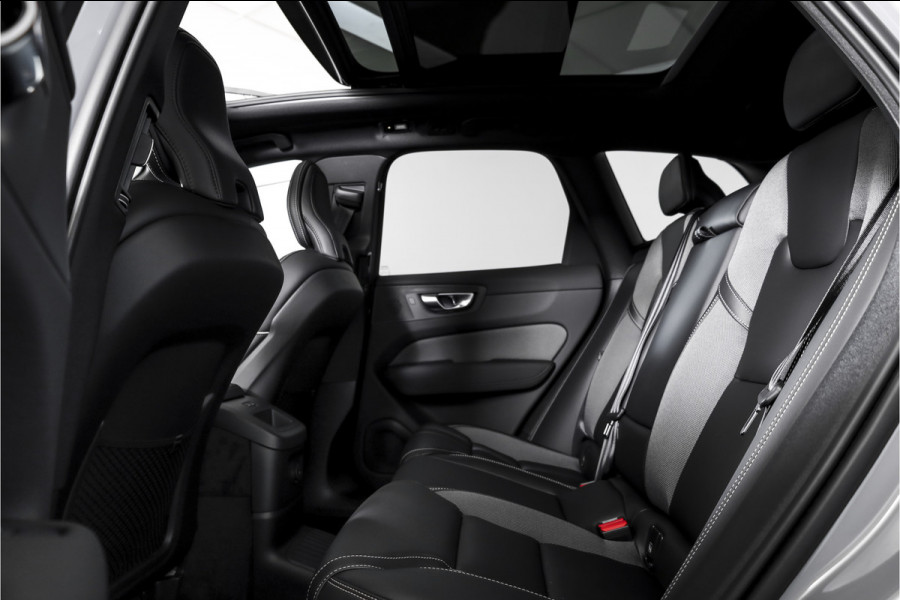 Volvo XC60 2.0 T6 Plug-in hybrid AWD Ultra Black Edition Facelift | Harmon Kardon | S/K Panodak | Dig.Cockpit | Adapt.Cruise | Stoel-+Stuurverw. | 360 Camera | NAV+App.Connect | Auto.Airco | LM 21" | 4709