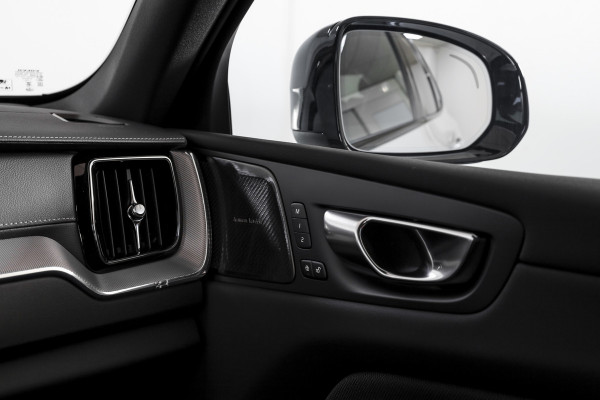 Volvo XC60 2.0 T6 Plug-in hybrid AWD Ultra Black Edition Facelift | Harmon Kardon | S/K Panodak | Dig.Cockpit | Adapt.Cruise | Stoel-+Stuurverw. | 360 Camera | NAV+App.Connect | Auto.Airco | LM 21" | 4709