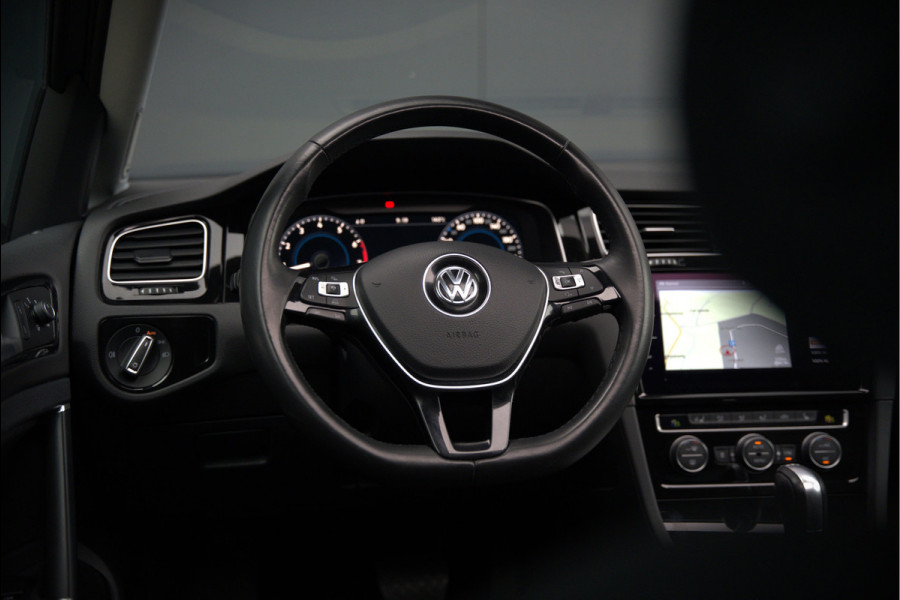 Volkswagen Golf 1.4 TSI Highline Business R | R-Line | Panoramadak | Stoelverwarming | Stuurverwarming | Dynaudio | Standkachel | Massage | Keyless | Adaptive Cruise Control | Camera | Parkeersensoren | Navigatie Discover Pro | LED | T Volkswagen Golf 1.4 TSI Highline Business R | R-Line | Panoramadak | Stoelverwarming | Stuurverwarming | Dynaudio | Standkachel | Massage | Keyless | Adaptive Cruise Control | Camera | Parkeersensoren | Navigatie Discover Pro | LED | T
