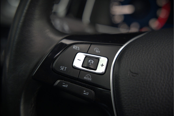 Volkswagen Golf 1.4 TSI Highline Business R | R-Line | Panoramadak | Stoelverwarming | Stuurverwarming | Dynaudio | Standkachel | Massage | Keyless | Adaptive Cruise Control | Camera | Parkeersensoren | Navigatie Discover Pro | LED | T Volkswagen Golf 1.4 TSI Highline Business R | R-Line | Panoramadak | Stoelverwarming | Stuurverwarming | Dynaudio | Standkachel | Massage | Keyless | Adaptive Cruise Control | Camera | Parkeersensoren | Navigatie Discover Pro | LED | T
