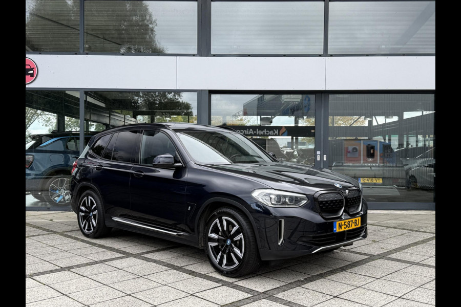 BMW iX3 Executive 80 kWh | Trekhaak | Panorama | Leder | Navi | Camera |