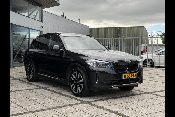 BMW iX3 Executive 80 kWh | Trekhaak | Panorama | Leder | Navi | Camera |