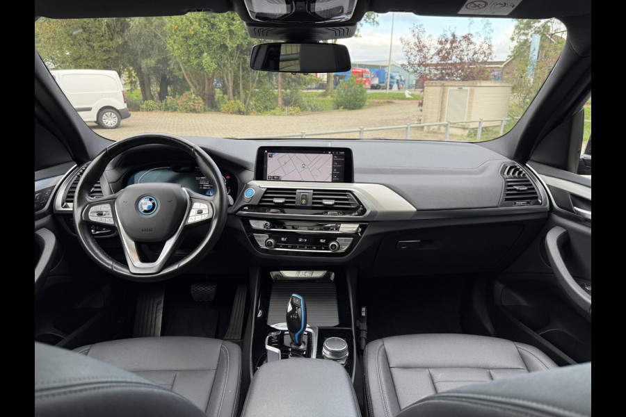 BMW iX3 Executive 80 kWh | Trekhaak | Panorama | Leder | Navi | Camera |