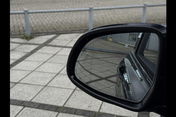 BMW iX3 Executive 80 kWh | Trekhaak | Panorama | Leder | Navi | Camera |