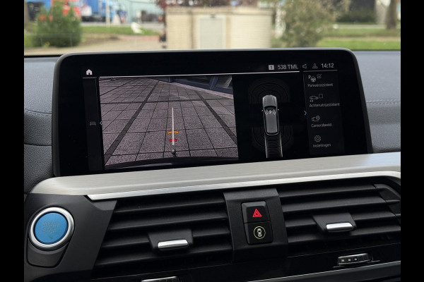 BMW iX3 Executive 80 kWh | Trekhaak | Panorama | Leder | Navi | Camera |