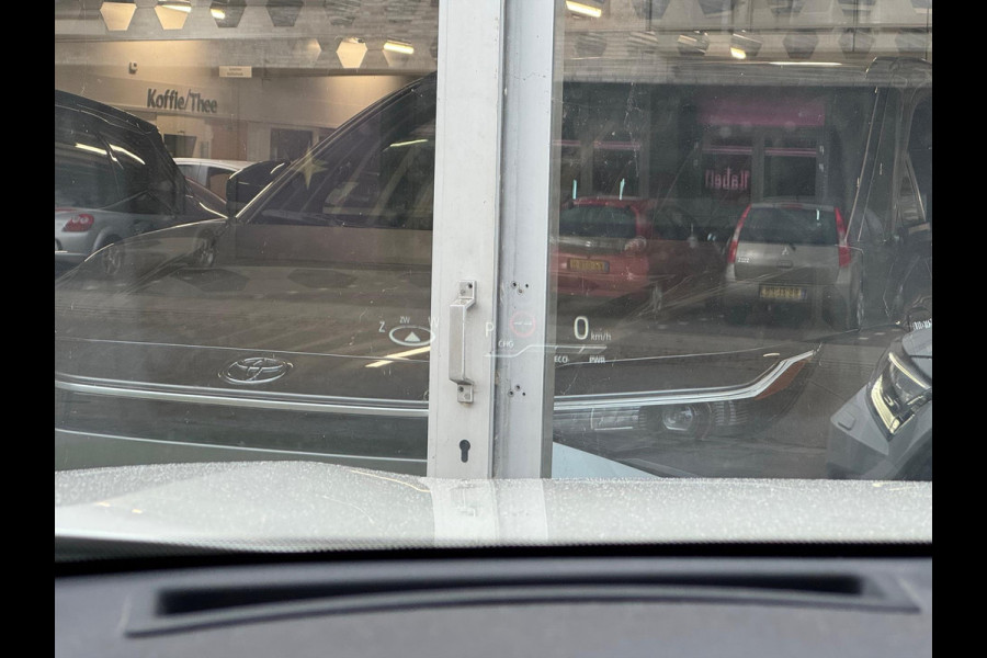 Toyota RAV4 2.5 Plug-in Hybrid AWD Bi-Tone Plus | Head up display, JBL, Leer, Geheugenfunctie, 360 camera, Stuurverwarming, Blind Spot