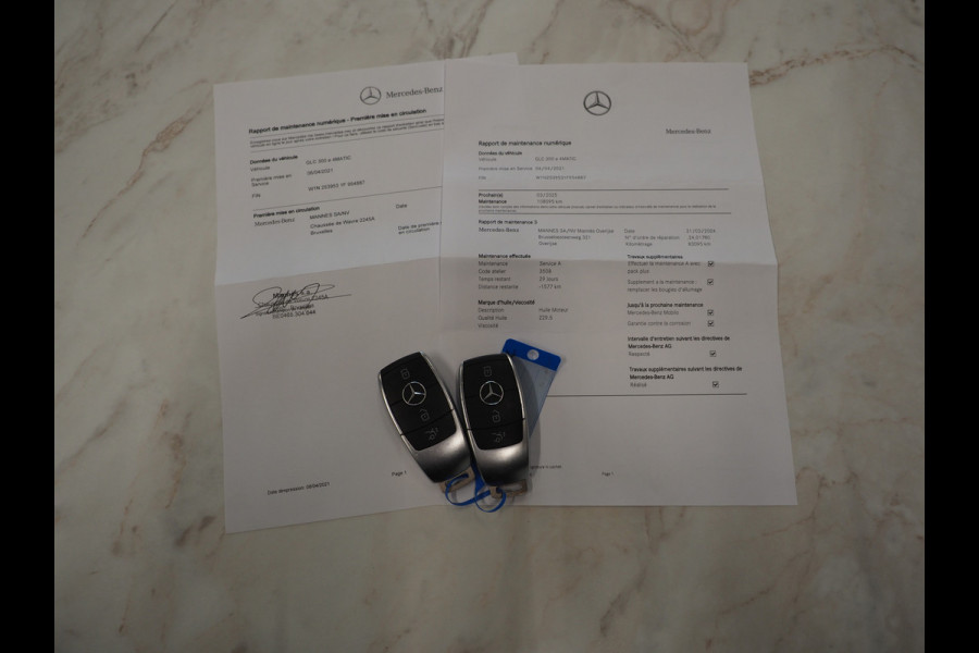 Mercedes-Benz GLC 300e 4MATIC | Virtual | Camera | LED | Stoelverwarming | DAB | Cruise Mercedes-Benz GLC 300e 4MATIC | Virtual | Camera | LED | Stoelverwarming | DAB | Cruise