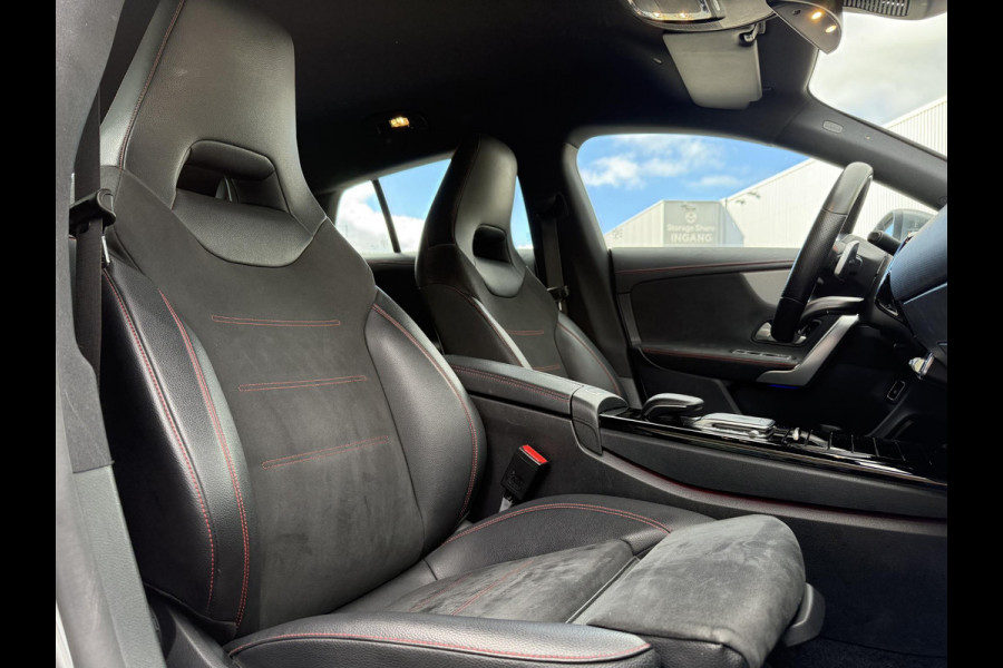 Mercedes-Benz CLA-Klasse Shooting Brake Aut. 180d Business Sol. AMG | Navi | Camera | Sfeer Verlichting |