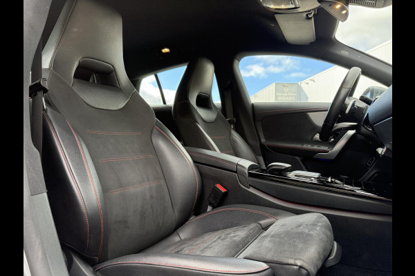 Mercedes-Benz CLA-Klasse Shooting Brake Aut. 180d Business Sol. AMG | Navi | Camera | Sfeer Verlichting |