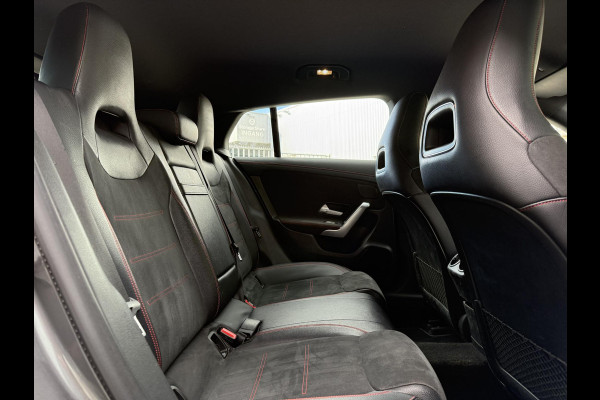 Mercedes-Benz CLA-Klasse Shooting Brake Aut. 180d Business Sol. AMG | Navi | Camera | Sfeer Verlichting |
