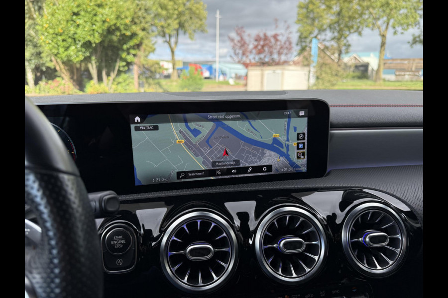 Mercedes-Benz CLA-Klasse Shooting Brake Aut. 180d Business Sol. AMG | Navi | Camera | Sfeer Verlichting |