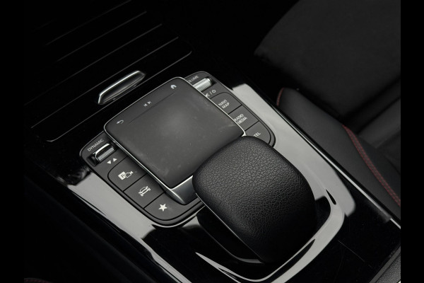Mercedes-Benz CLA-Klasse Shooting Brake Aut. 180d Business Sol. AMG | Navi | Camera | Sfeer Verlichting |