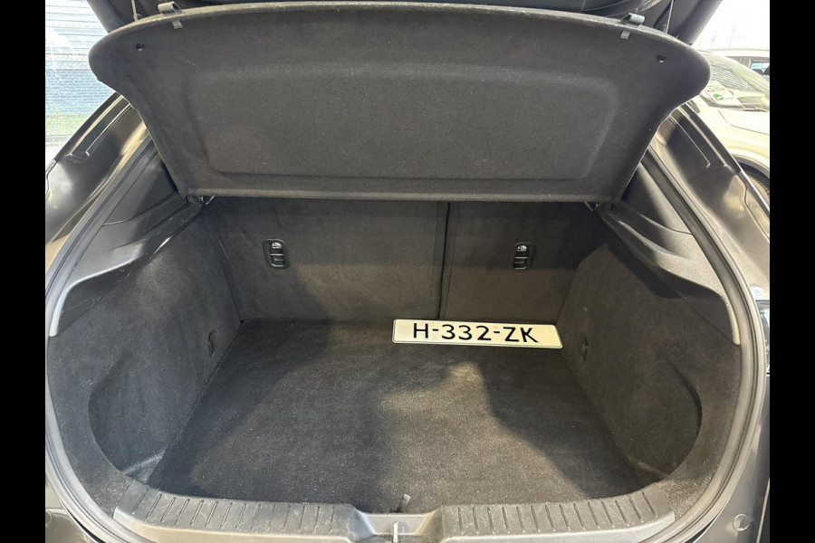Mazda CX-30 2.0 e-SkyActiv-X M Hybrid Luxury 180pk Mazda CX-30 2.0 e-SkyActiv-X M Hybrid Luxury 180pk