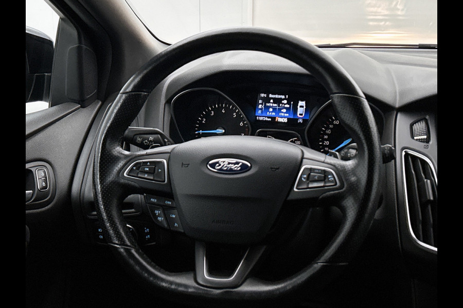 Ford FOCUS Wagon 1.5 Titanium ST-Line | 150PK | Dealer onderH | AchterCAM | ParkASS | Stoel+Stuur verW | TrekH | Lane ASS | Cruise