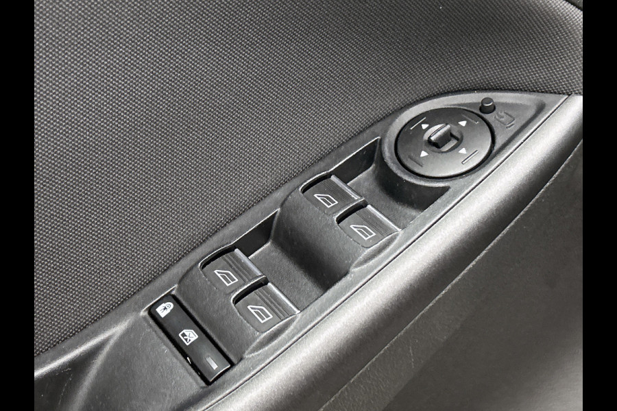 Ford FOCUS Wagon 1.5 Titanium ST-Line | 150PK | Dealer onderH | AchterCAM | ParkASS | Stoel+Stuur verW | TrekH | Lane ASS | Cruise