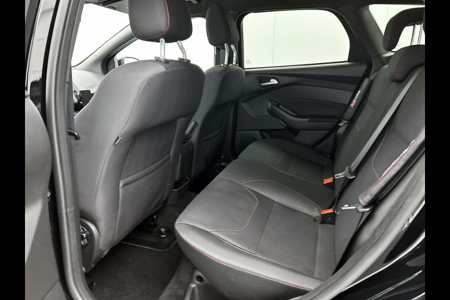 Ford FOCUS Wagon 1.5 Titanium ST-Line | 150PK | Dealer onderH | AchterCAM | ParkASS | Stoel+Stuur verW | TrekH | Lane ASS | Cruise