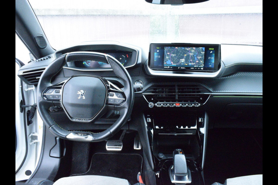 Peugeot e-2008 EV GT 50 kWh | navigatie | camera + sensoren | stoelverwarming | adaptieve cruise control