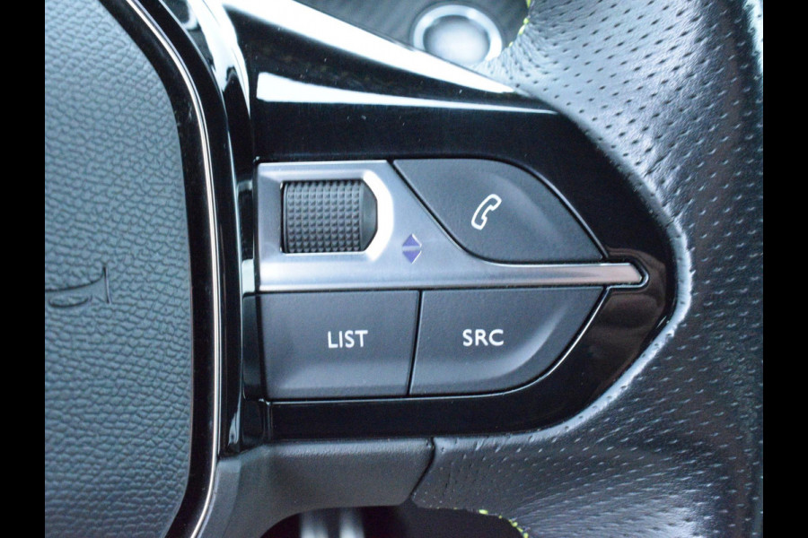 Peugeot e-2008 EV GT 50 kWh | navigatie | camera + sensoren | stoelverwarming | adaptieve cruise control