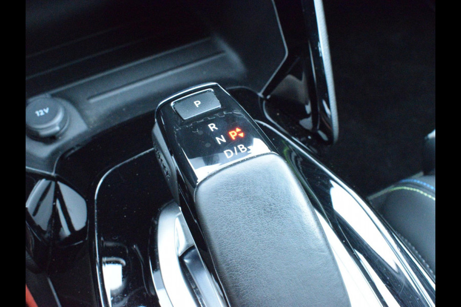 Peugeot e-2008 EV GT 50 kWh | navigatie | camera + sensoren | stoelverwarming | adaptieve cruise control