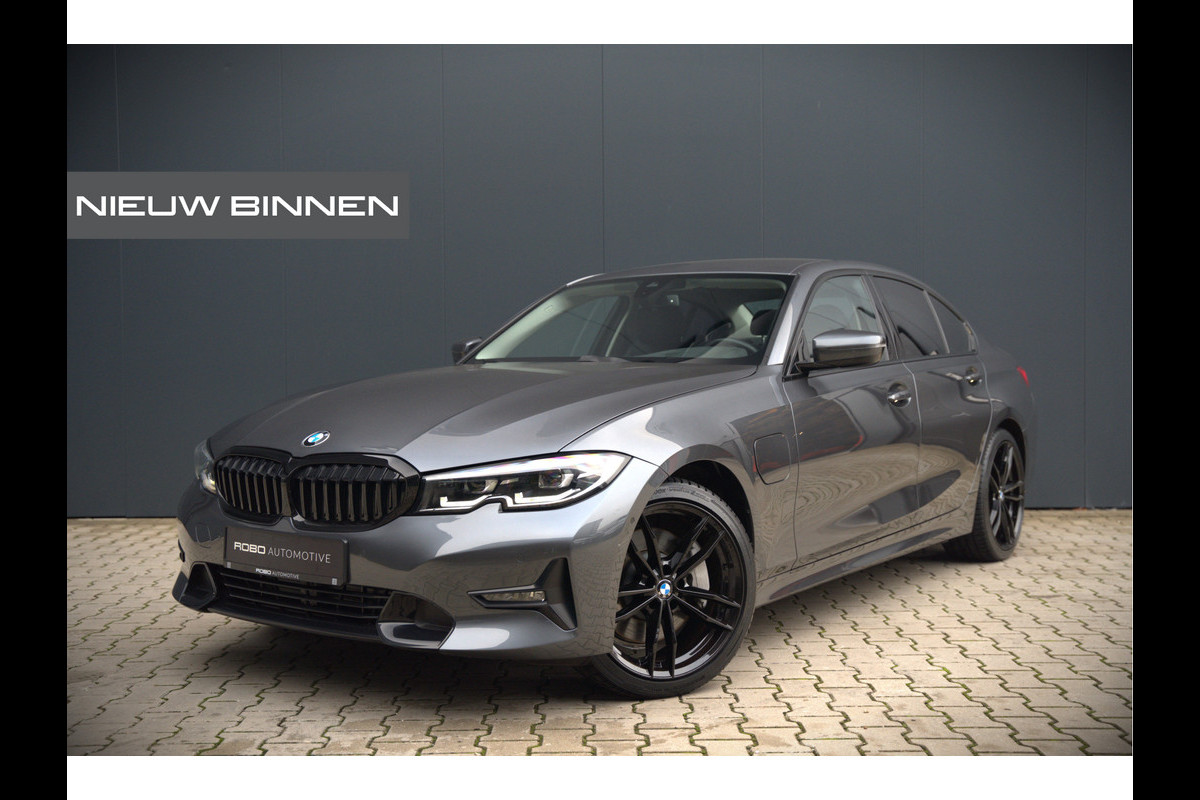 BMW 3-serie 330e eDrive Edition Sportline | Stoelverwarming | Cruise Control | Leer | Camera | Keyless | Apple Carplay | Ambiance Verlichting | HIFI | Parkeersensoren | Navigatie | NAP | Sport BMW 3-serie 330e eDrive Edition Sportline | Stoelverwarming | Cruise Control | Leer | Camera | Keyless | Apple Carplay | Ambiance Verlichting | HIFI | Parkeersensoren | Navigatie | NAP | Sport