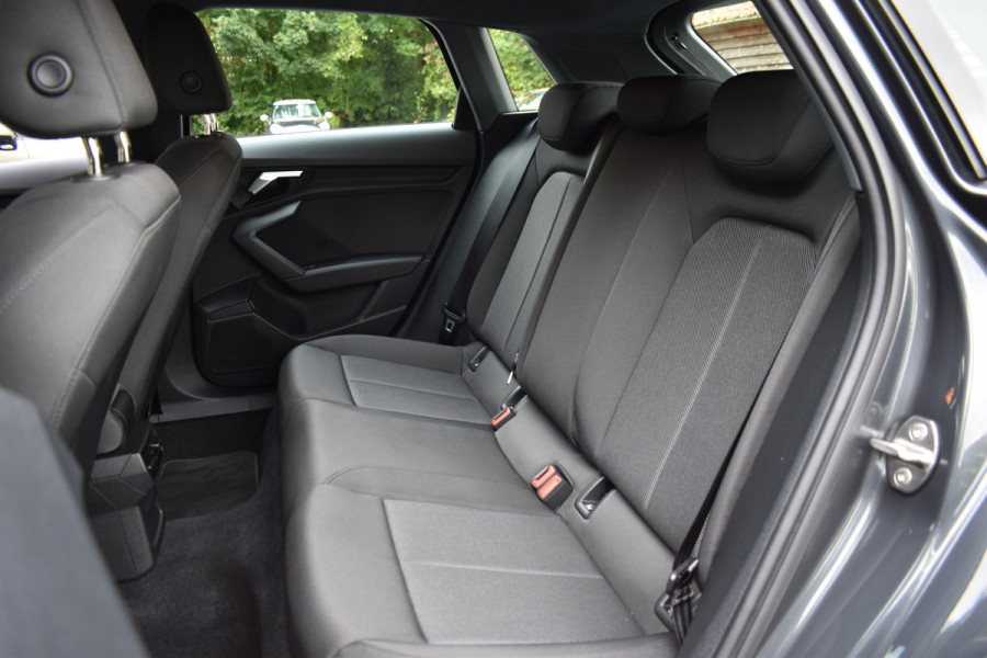 Audi A3 Sportback 30 TFSI PRO LINE CAMERA/ACC/CARPLAY