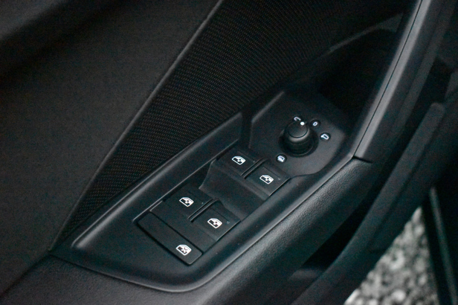 Audi A3 Sportback 30 TFSI PRO LINE CAMERA/ACC/CARPLAY