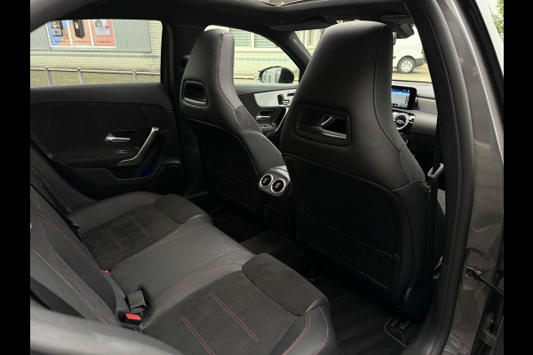 Mercedes-Benz A-Klasse 200 Aut. Bus. Sol. AMG Sport | Panorama | Burmester | Memory | Multi Beam | Sfeer Verlichting |