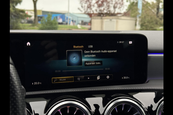 Mercedes-Benz A-Klasse 200 Aut. Bus. Sol. AMG Sport | Panorama | Burmester | Memory | Multi Beam | Sfeer Verlichting |