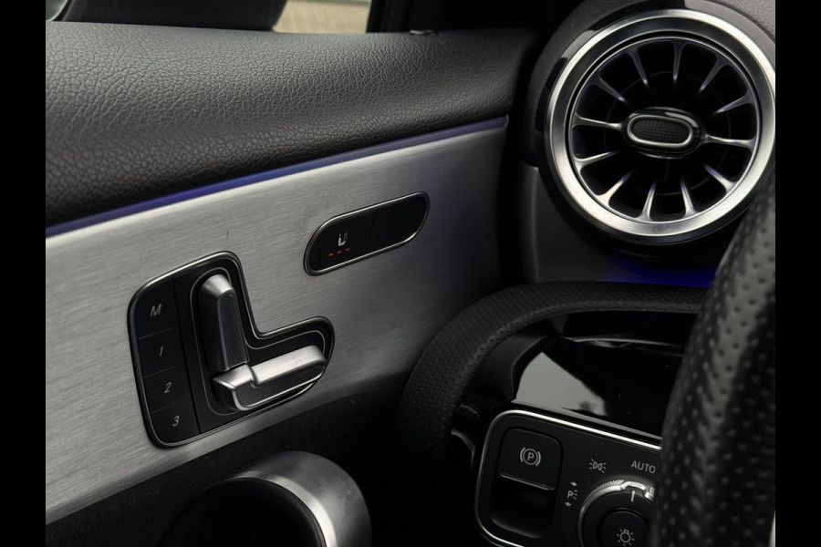 Mercedes-Benz A-Klasse 200 Aut. Bus. Sol. AMG Sport | Panorama | Burmester | Memory | Multi Beam | Sfeer Verlichting |