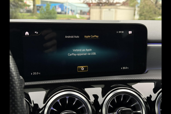 Mercedes-Benz A-Klasse 200 Aut. Bus. Sol. AMG Sport | Panorama | Burmester | Memory | Multi Beam | Sfeer Verlichting |