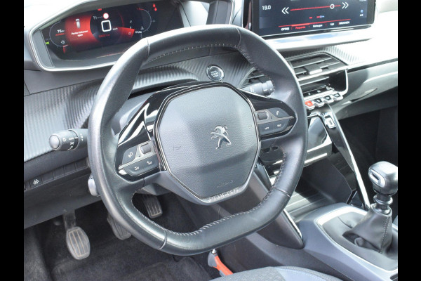 Peugeot 2008 1.2 PureTech Allure | navigatie | camera | cruise control | trekhaak Peugeot 2008 1.2 PureTech Allure | navigatie | camera | cruise control | trekhaak