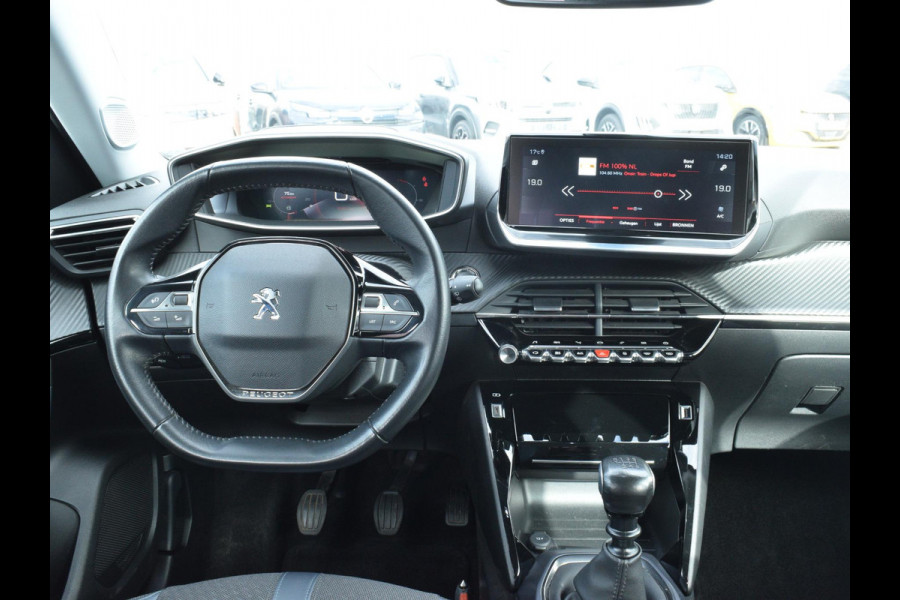 Peugeot 2008 1.2 PureTech Allure | navigatie | camera | cruise control | trekhaak Peugeot 2008 1.2 PureTech Allure | navigatie | camera | cruise control | trekhaak