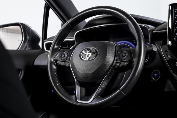 Toyota Corolla 1.8 Hybrid Active - Automaat | Adapt. Cruise | Afn. Trekhaak | PDC | Camera | App. Connect | ECC | LM 16" | Toyota Corolla 1.8 Hybrid Active - Automaat | Adapt. Cruise | Afn. Trekhaak | PDC | Camera | App. Connect | ECC | LM 16" |