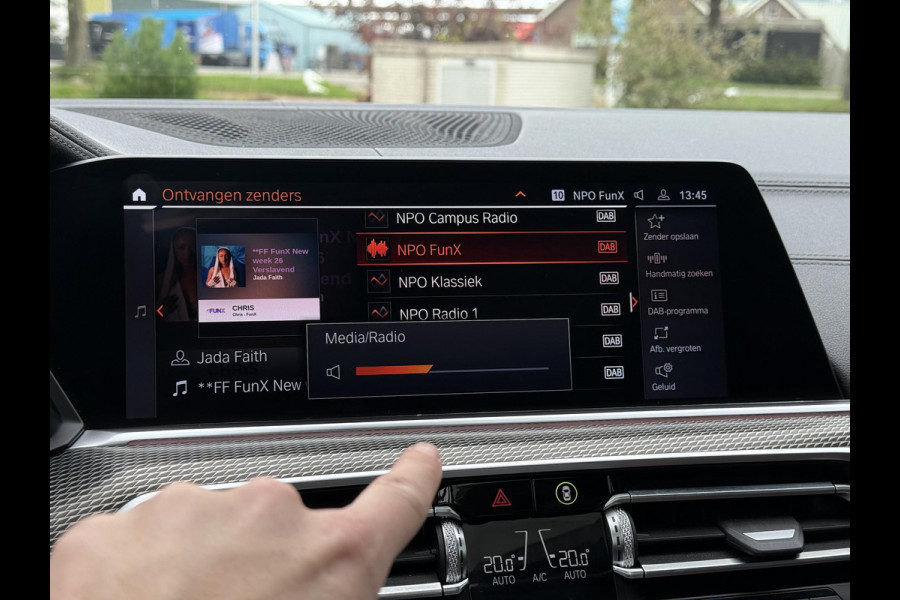 BMW X5 xDrive45e M Sport High Executive | BTW | Panorama | HUD | Elec. Trekhaak | Integral Active Steering | BMW Laser | Night Vision | Harmann Kardonn| 1e Eigenaar | Vol Opties |
