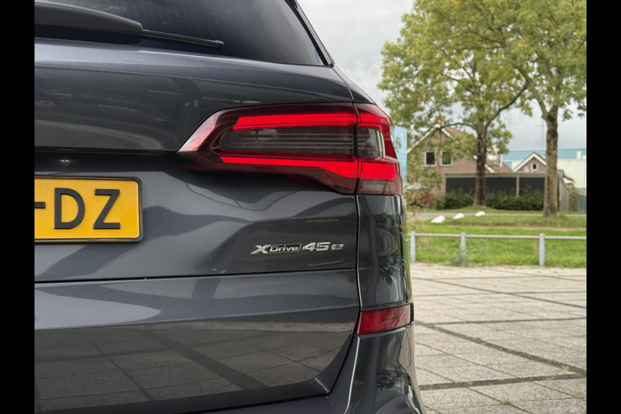 BMW X5 xDrive45e M Sport High Executive | BTW | Panorama | HUD | Elec. Trekhaak | Integral Active Steering | BMW Laser | Night Vision | Harmann Kardonn| 1e Eigenaar | Vol Opties |