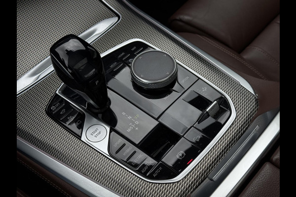 BMW X5 xDrive45e M Sport High Executive | BTW | Panorama | HUD | Elec. Trekhaak | Integral Active Steering | BMW Laser | Night Vision | Harmann Kardonn| 1e Eigenaar | Vol Opties |