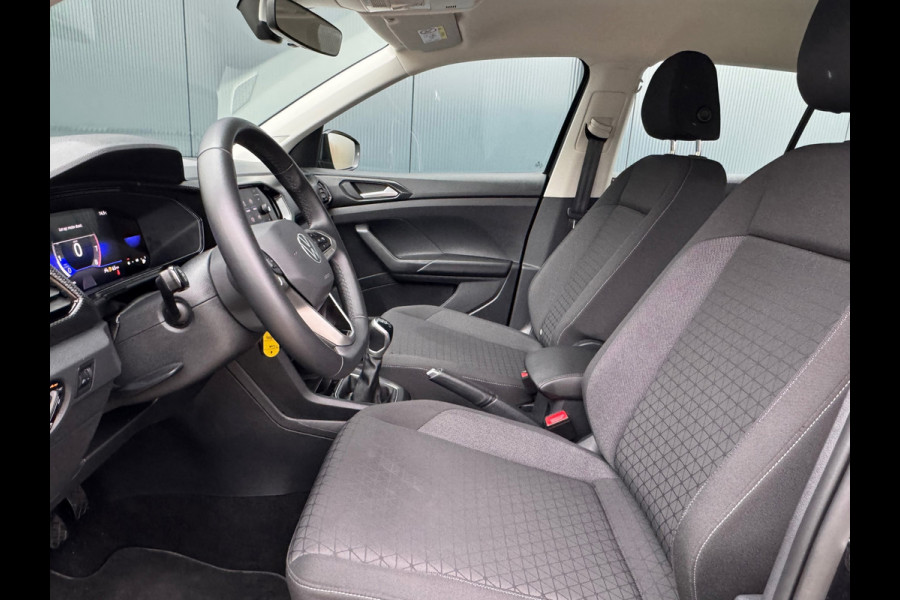 Volkswagen T-Cross 1.0 TSI Life * Carplay * Climate Control * Parkeersensoren *