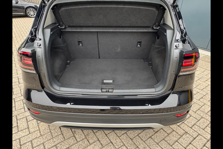 Volkswagen T-Cross 1.0 TSI Life * Carplay * Climate Control * Parkeersensoren *
