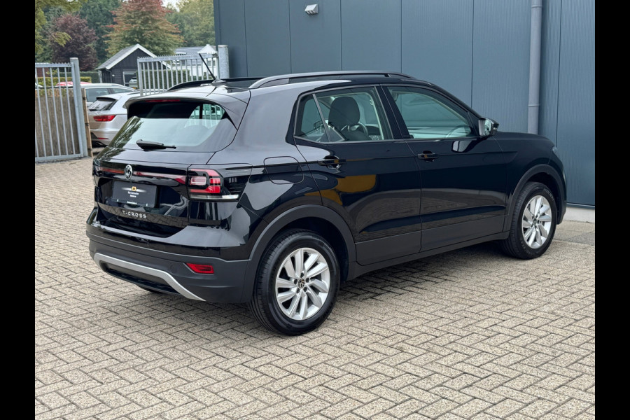 Volkswagen T-Cross 1.0 TSI Life * Carplay * Climate Control * Parkeersensoren *