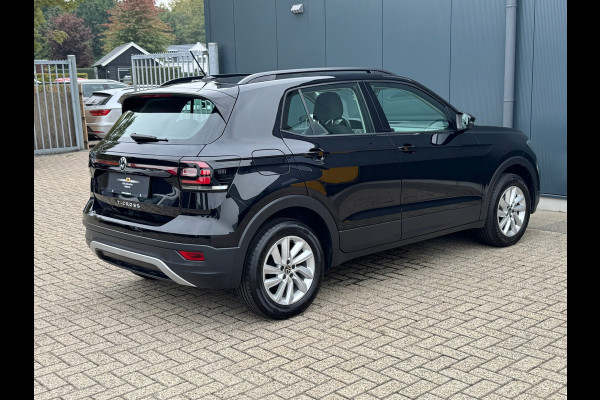 Volkswagen T-Cross 1.0 TSI Life * Carplay * Climate Control * Parkeersensoren *