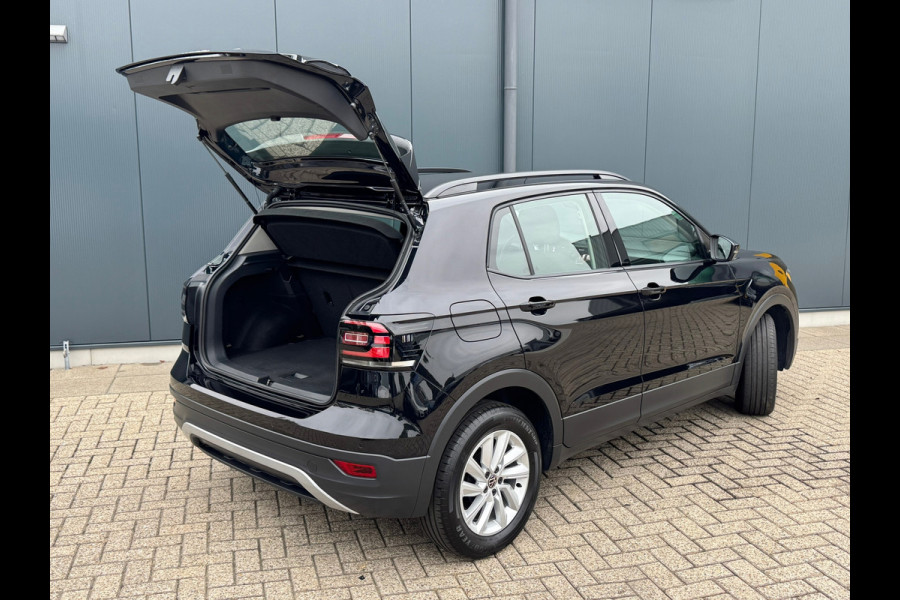 Volkswagen T-Cross 1.0 TSI Life * Carplay * Climate Control * Parkeersensoren *