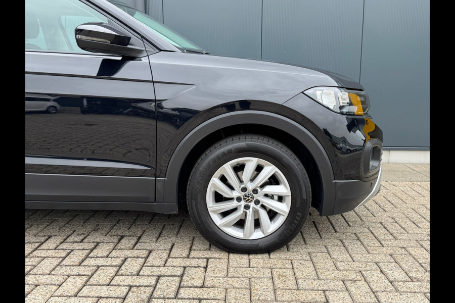 Volkswagen T-Cross 1.0 TSI Life * Carplay * Climate Control * Parkeersensoren *